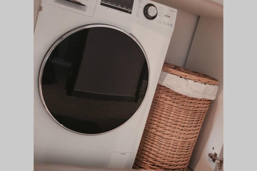 Sliema, Stylish 2 Bedroom Apartment With Parking 외부 사진
